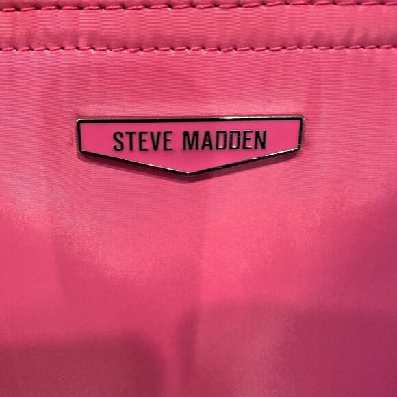 Steve Madden Pink Crossbody Bag With Adjustable Strap and Change Pouch - Picture 4 of 9